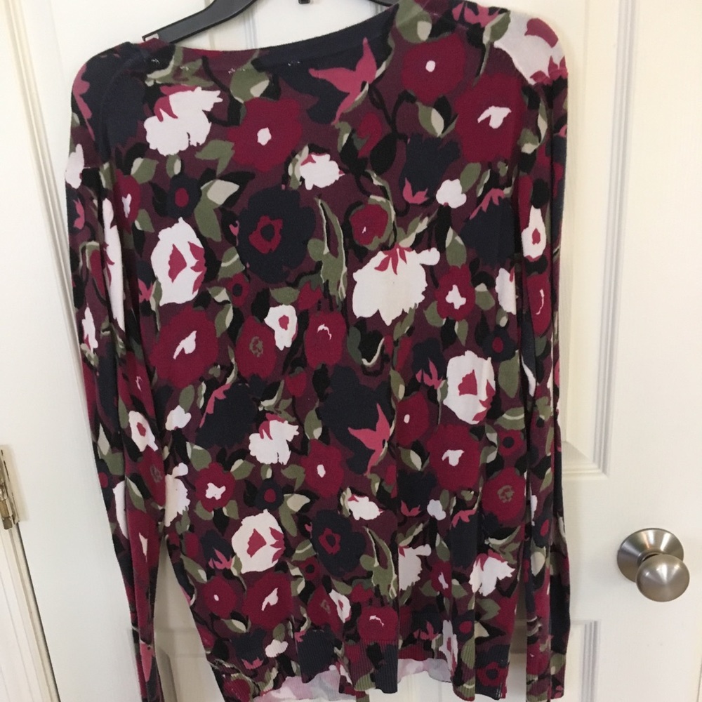 Sweater - Picture 4 of 4